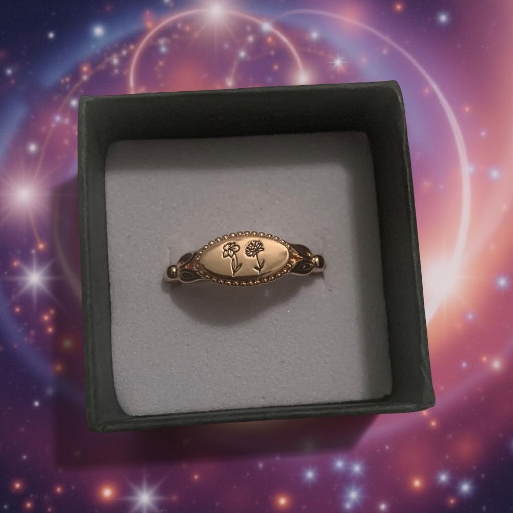 Elegant Rose Gold Floral Ring